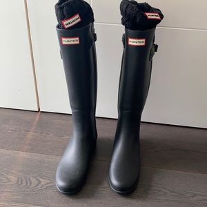 Hunter Tall Rain Boot (S8) (Hunter socks NOT included. Were sold separately)